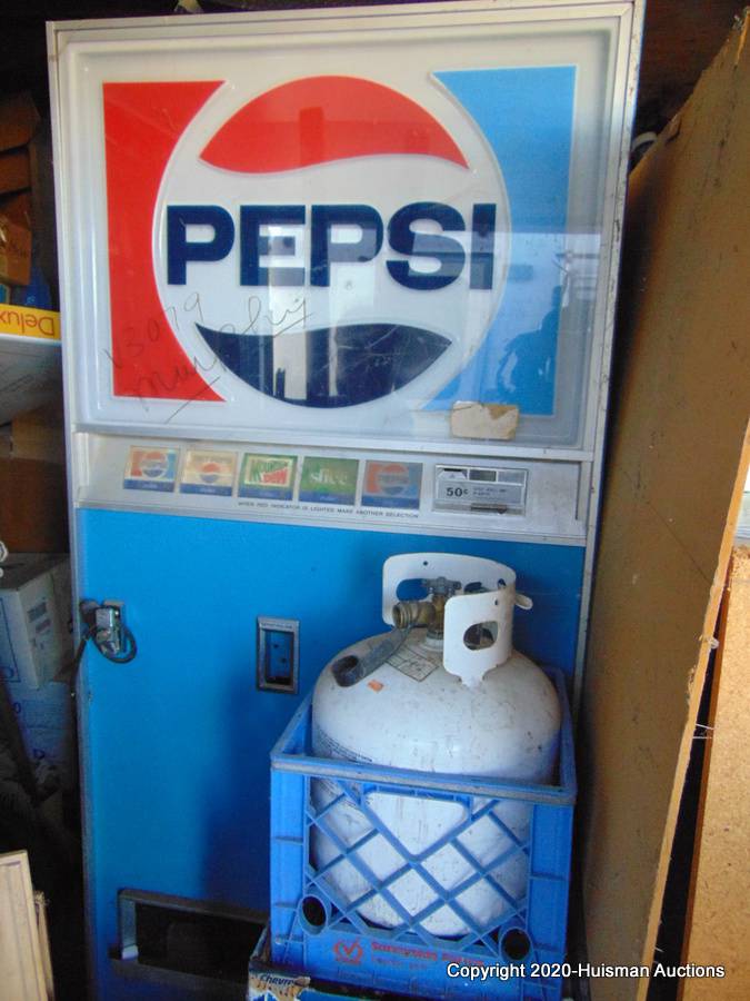 VINTAGE PEPSI SODA VENDING MACHINE Auction | Huisman Auctions