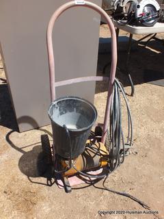 WAGNER MOD #W500 AIRLESS PAINT SPRAYER 