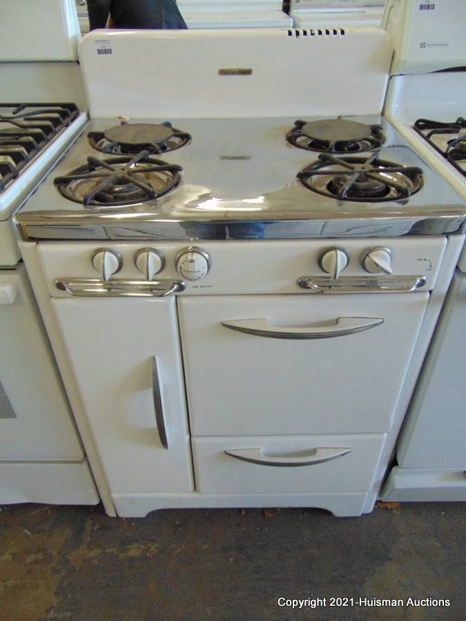 VINTAGE O'KEEFE AND MERRITT 30