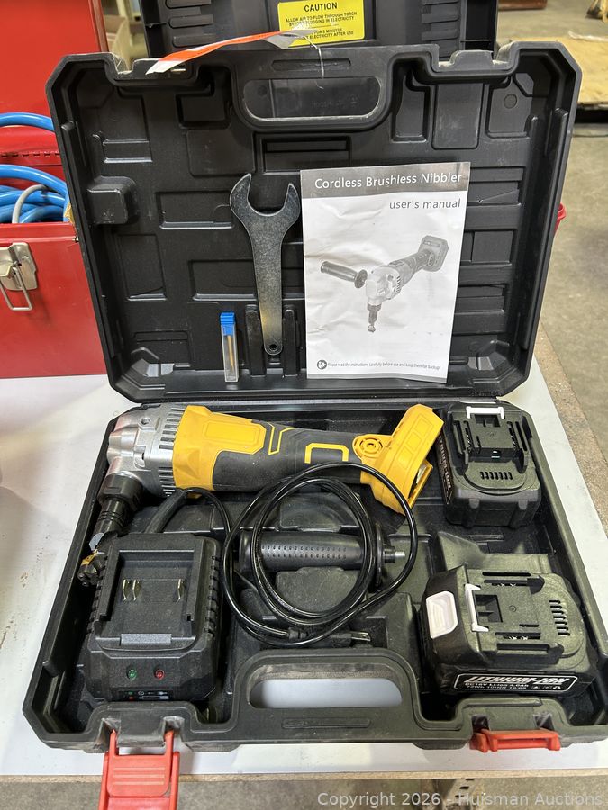 Cordless Brushless Nibbler w/ Case