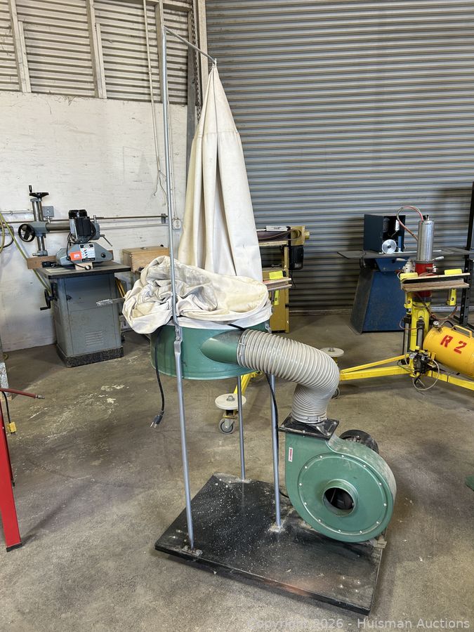 Central Machinery 2HP Dust Collector