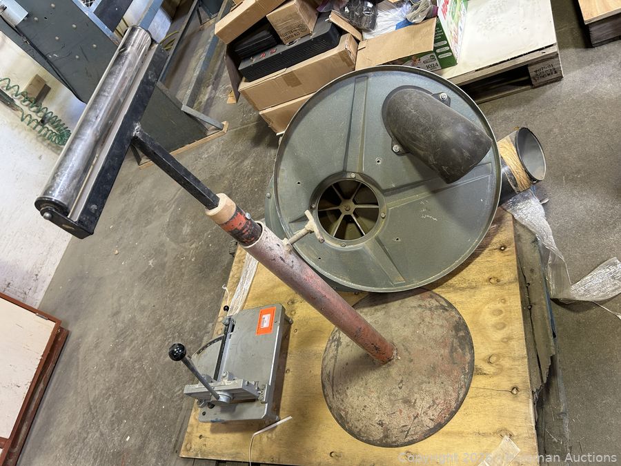 Portable Laminate Cutter w/ Roller Stand & Vacuum Head