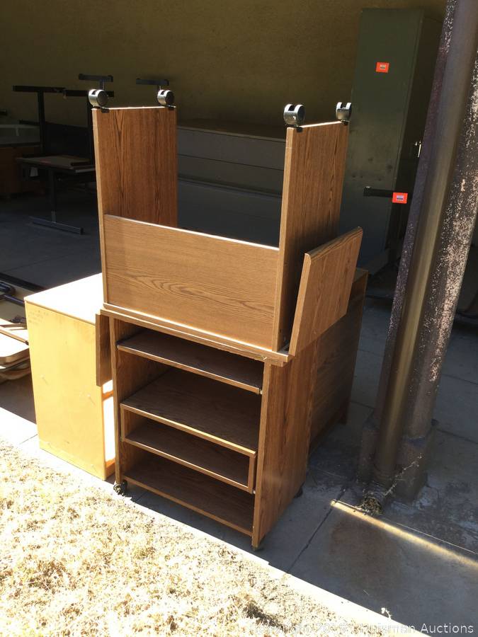 4 Miscellaneous Office Furniture Auction Huisman Auctions